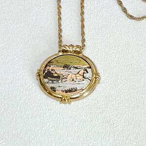 Avon Winter Wonderland Country Christmas 1982 Pendant 18" Gold-Tone Necklace VTG